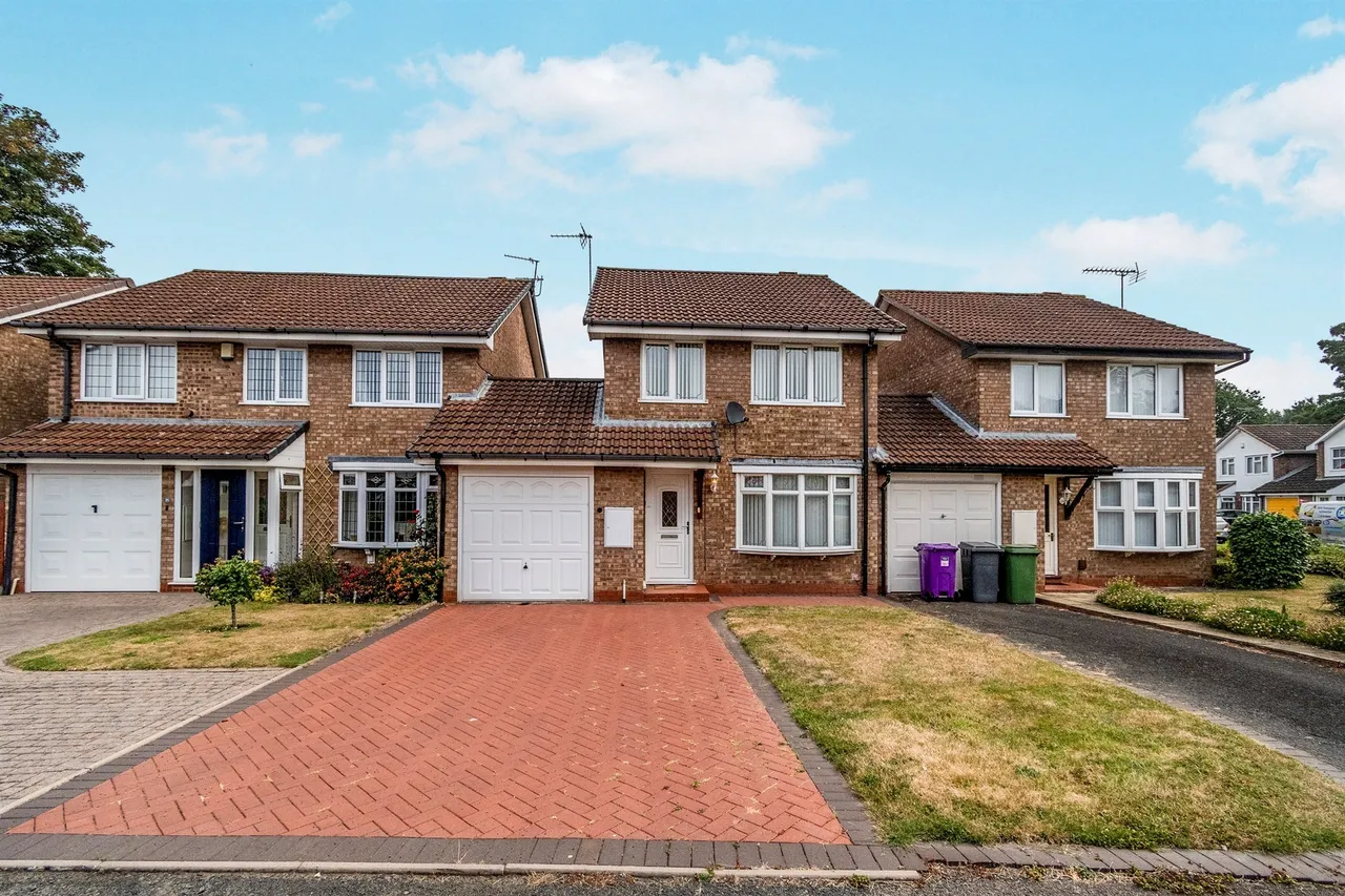 3 bed house for sale — Blackbrook Way, Moseley Parklands, Wolverhampton
