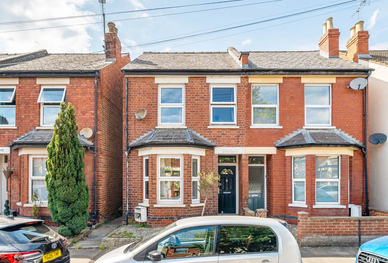 3 bed house for sale — Alstone Avenue, Cheltenham, GL51 8EJ
