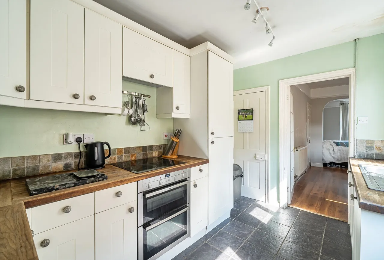 Alstone Avenue, Cheltenham, GL51 8EJ, photo 6