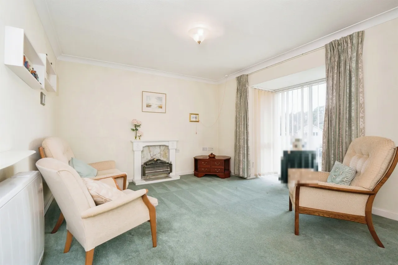 2 bed flat for sale — Sharon Road, West End, Southampton