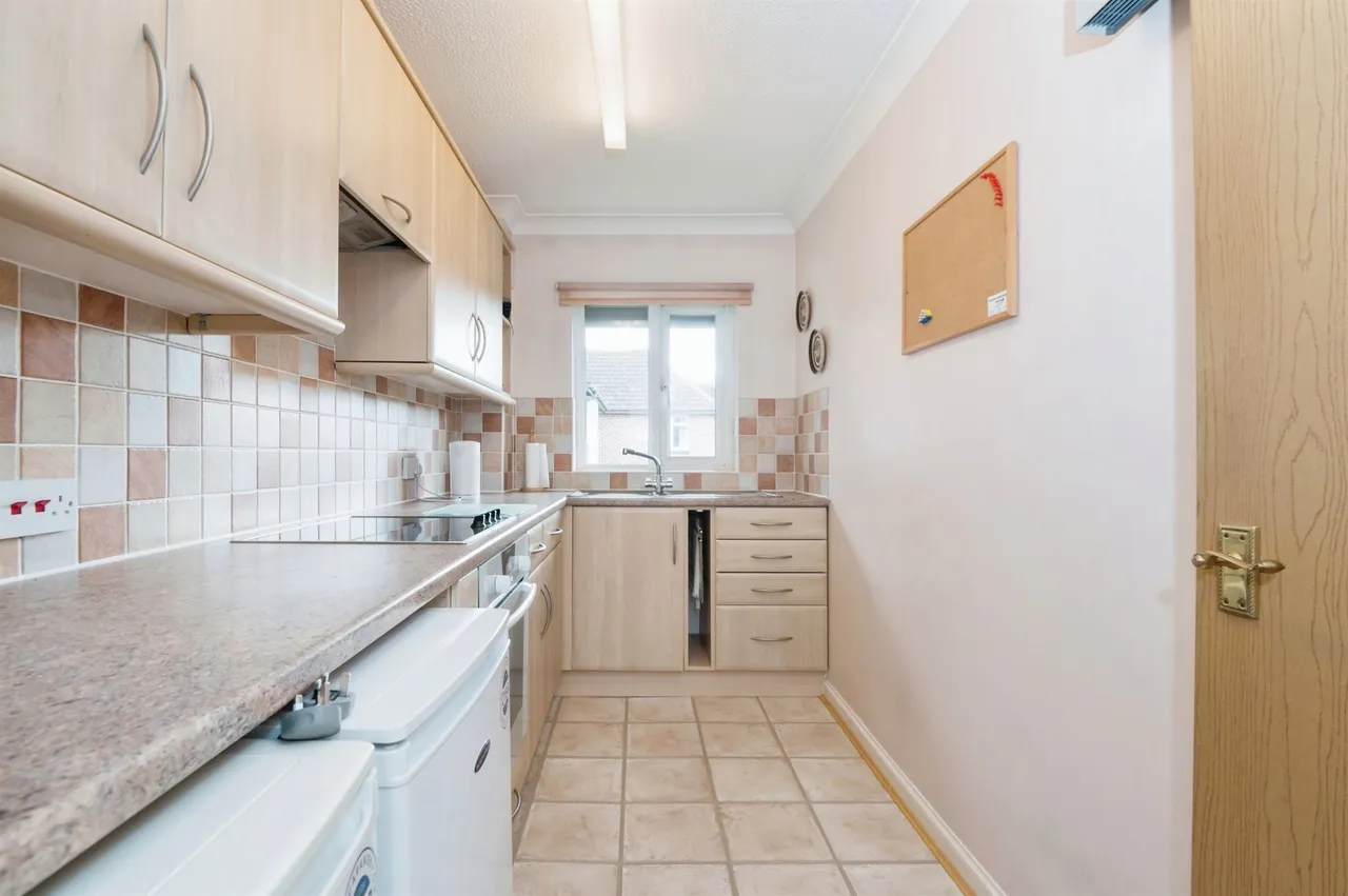 Sharon Road, West End, Southampton, photo 10
