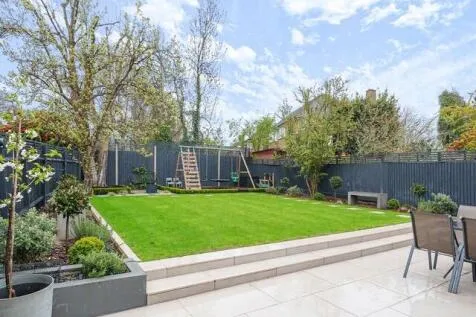 4 bedroom Semi Detached for sale, photo 5