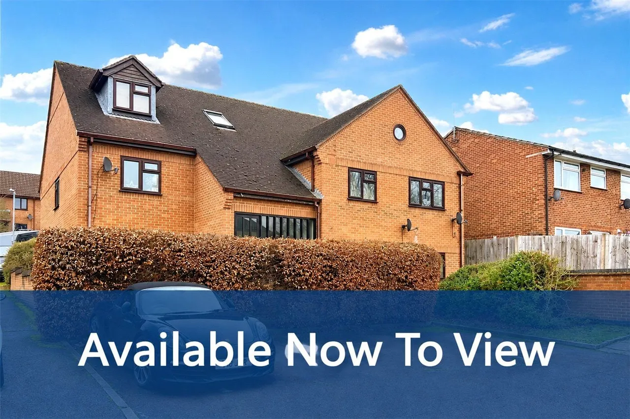 2 bed flat to rent, Old Coach Drive, High Wycombe, HP11