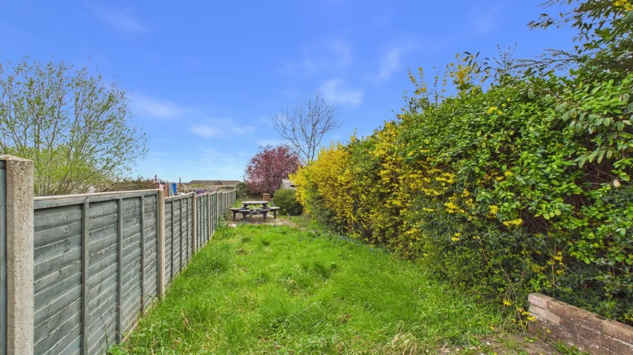 New Cheveley Road, Newmarket, Suffolk, photo 8