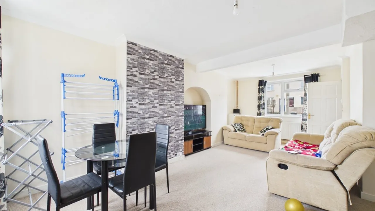 New Cheveley Road, Newmarket, Suffolk, photo 3