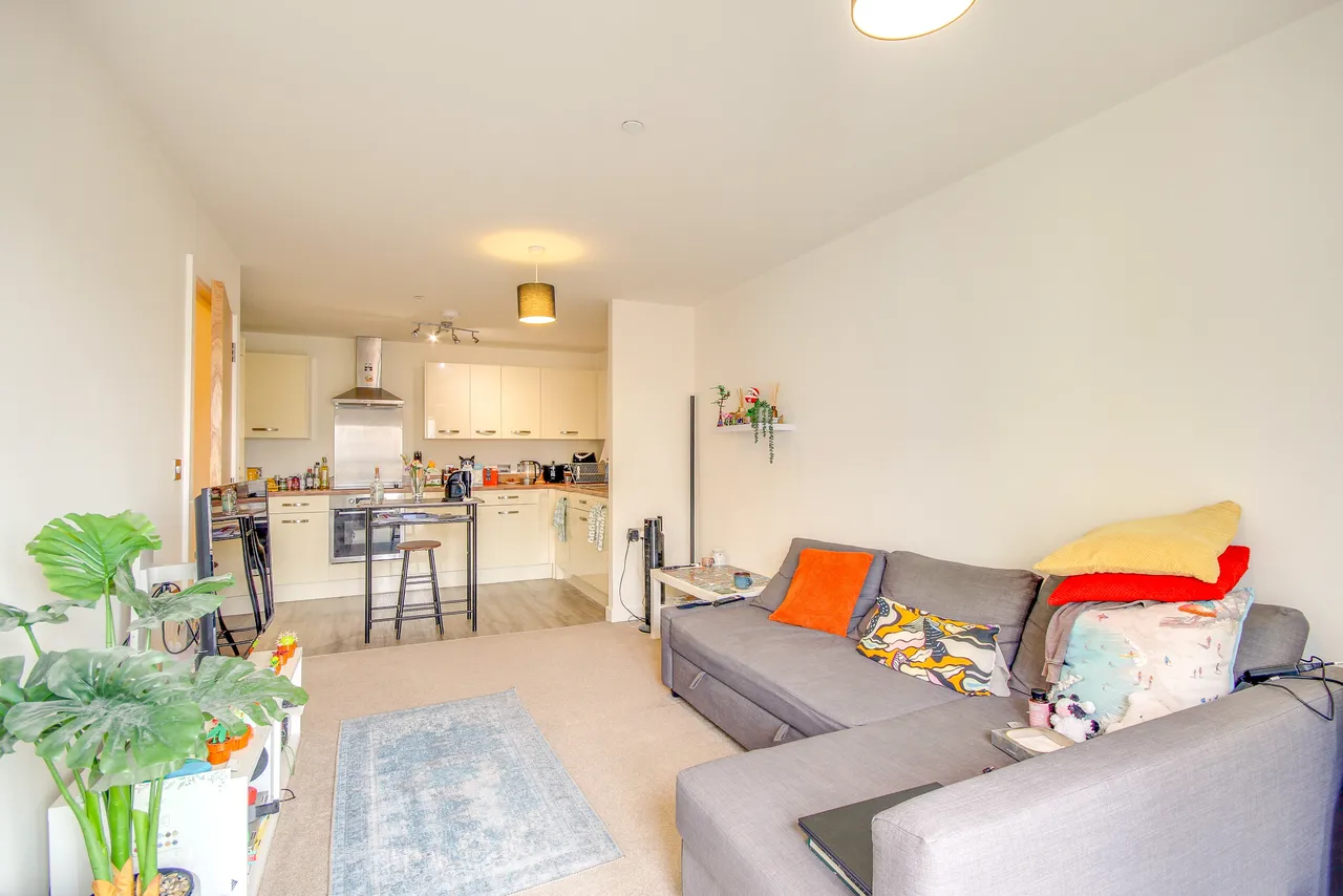2 bed flat for sale — Worcester Street, City Centre, Gloucester, GL1