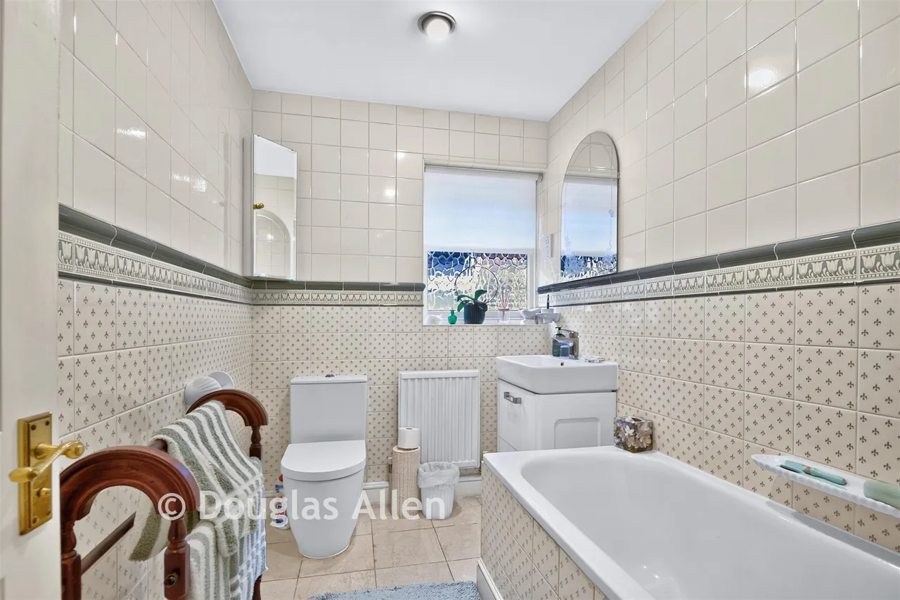 Chestnut Walk, Woodford Green, IG8, photo 10