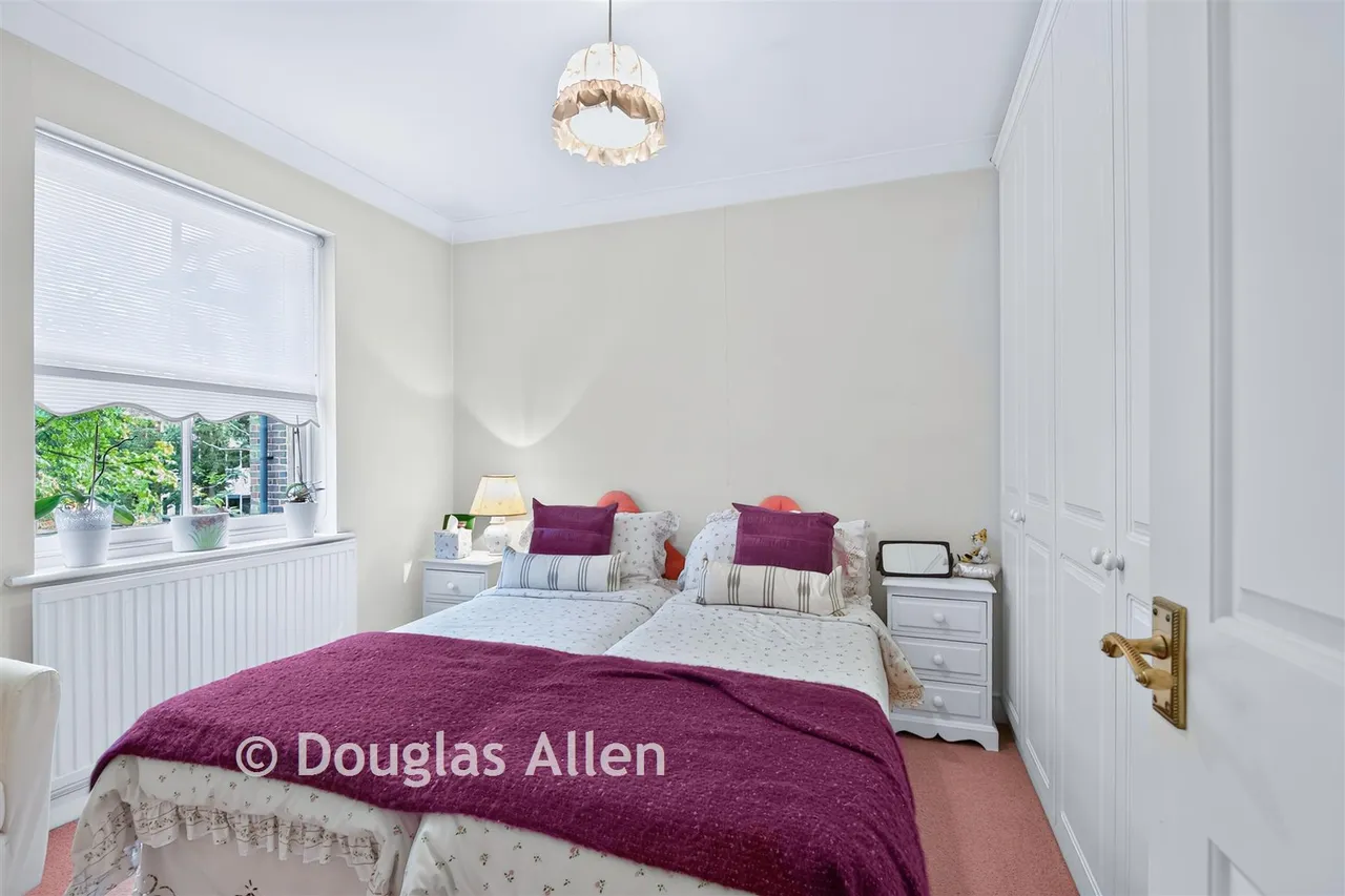 Chestnut Walk, Woodford Green, IG8, photo 12
