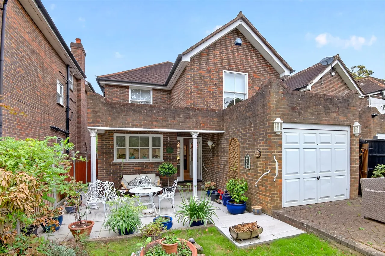 Chestnut Walk, Woodford Green, IG8, photo 13