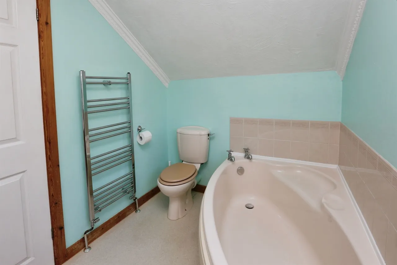 Tudor Gardens, Hedge End, SO30, photo 27
