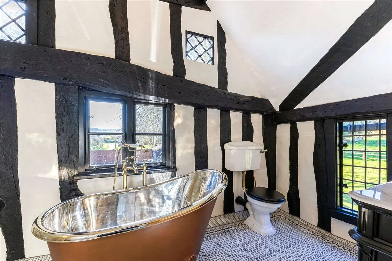 Luffenhall, Cromer, Hertfordshire, SG2 7PX, photo 12