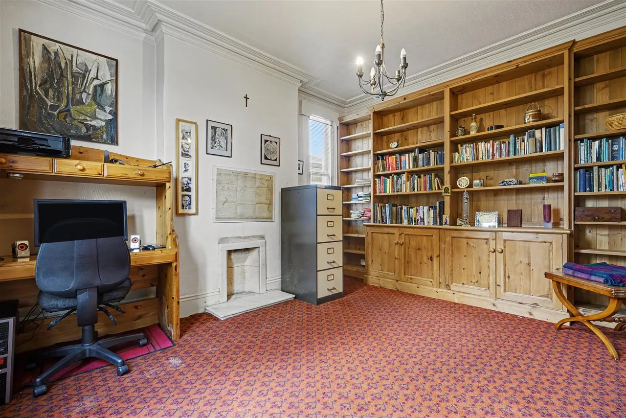 The Strand, Attenborough, NG9, photo 9
