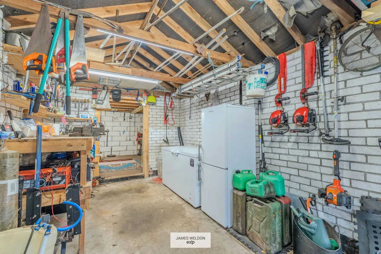 Duncan Road, New Milton, BH25, photo 11