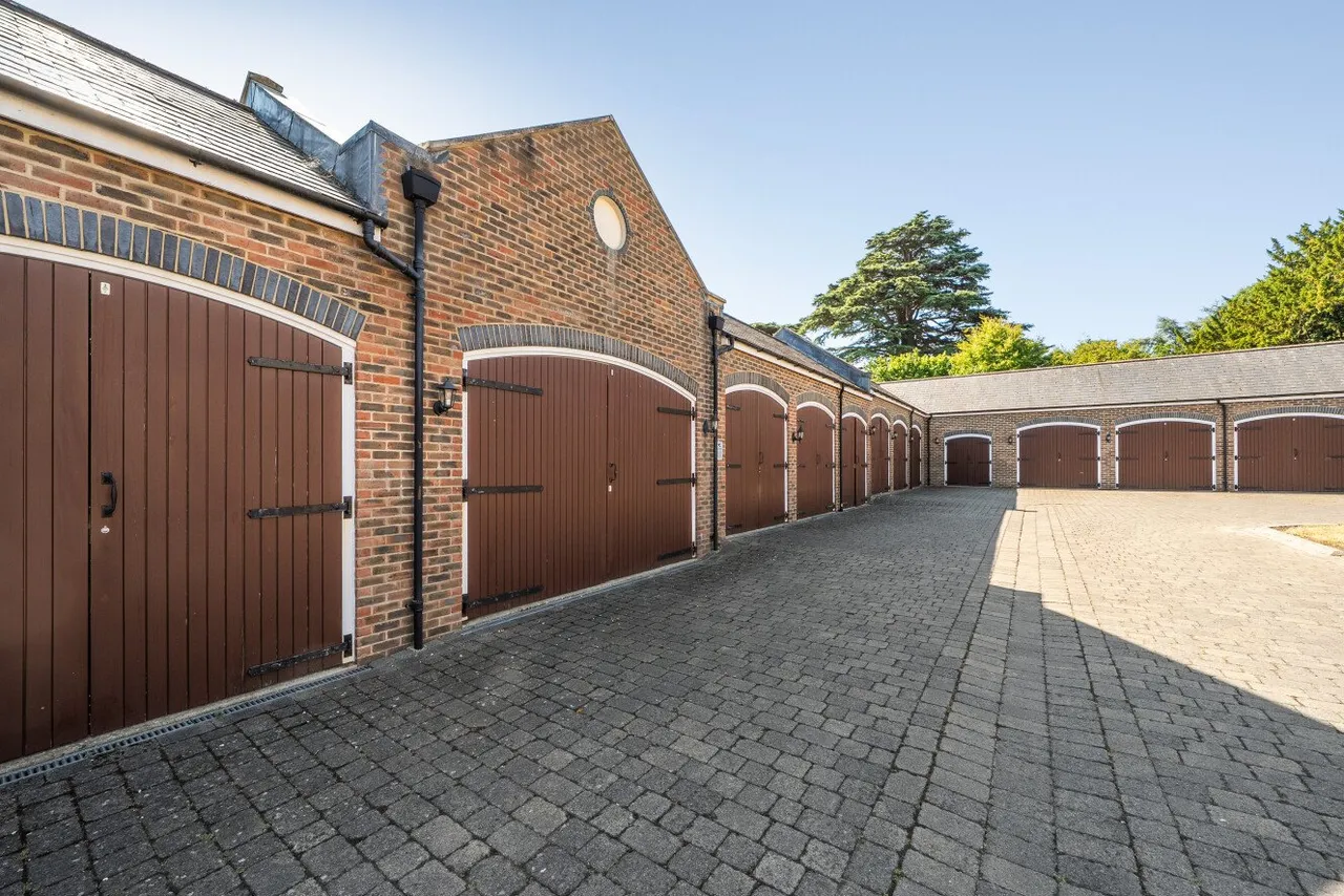 Westerham Road, Keston, BR2, photo 18