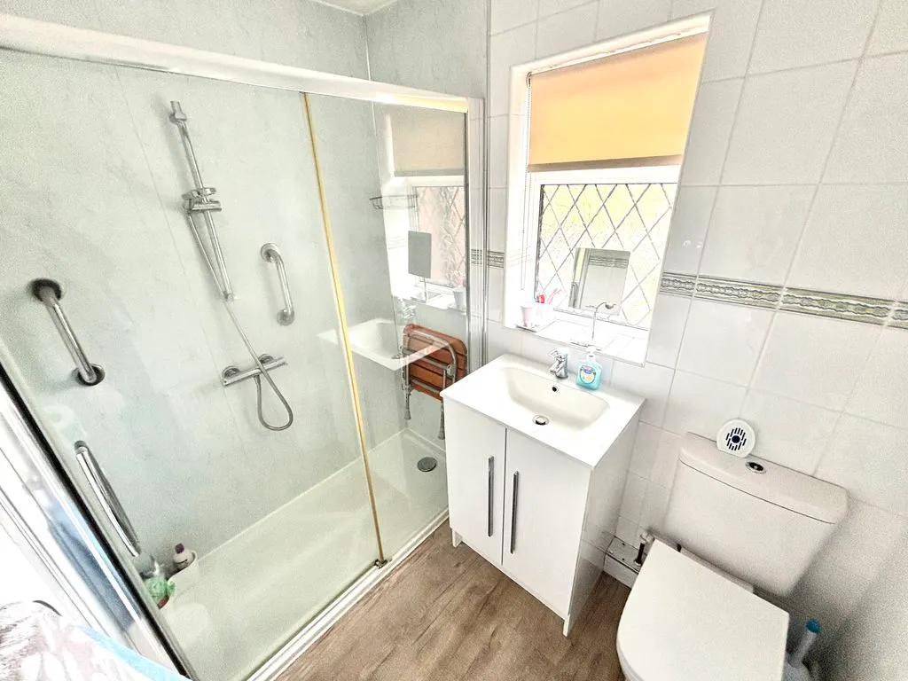 Thornbridge Avenue, Great Barr, B42, photo 14