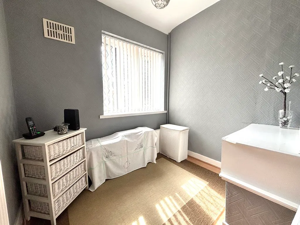 Thornbridge Avenue, Great Barr, B42, photo 13