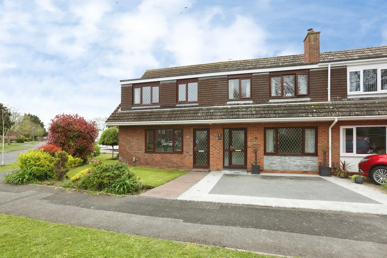 6 bed house for sale — Gilkicker Road, Gosport