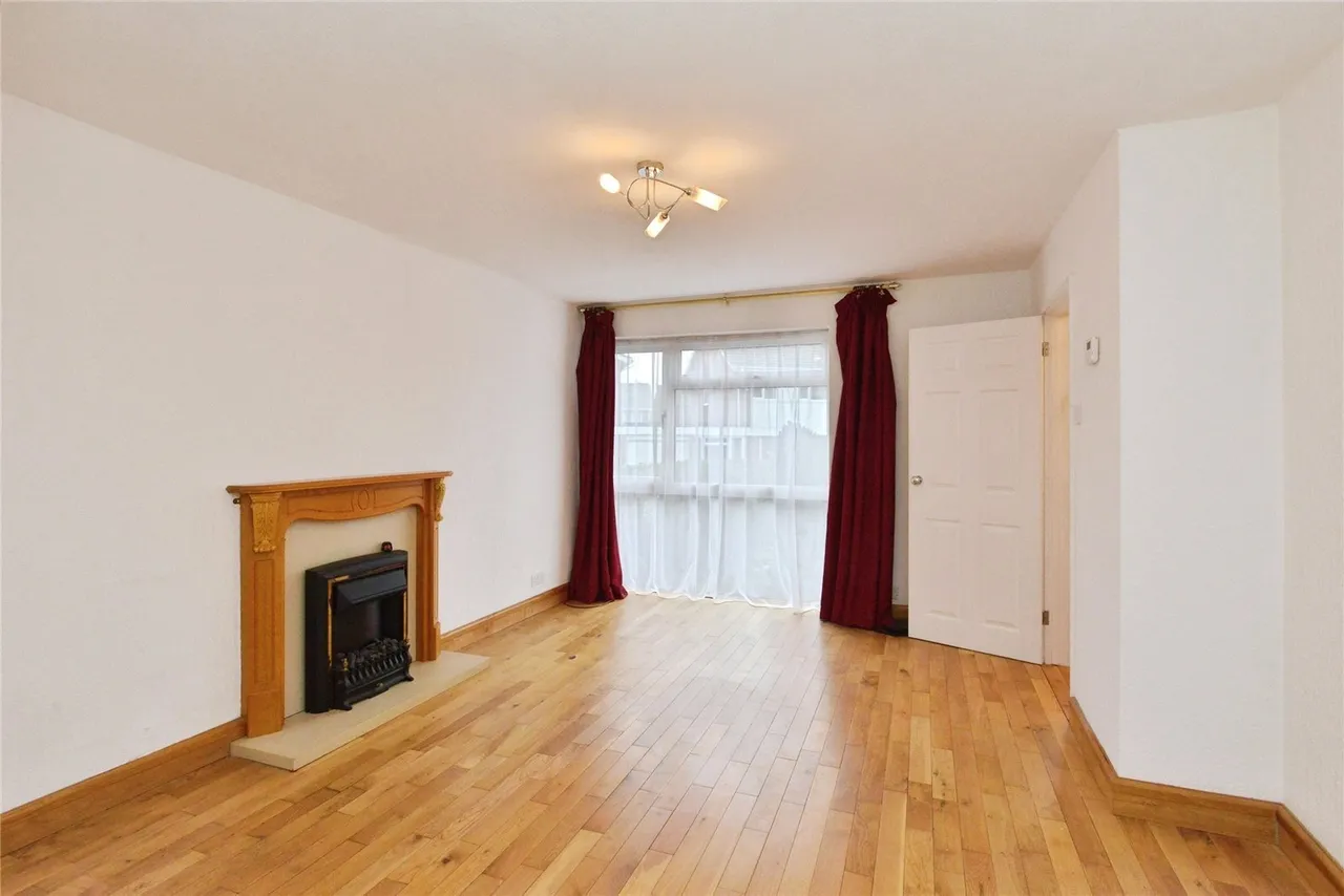 Pentlands, Fullers Slade, Milton Keynes, Buckinghamshire, MK11, photo 3