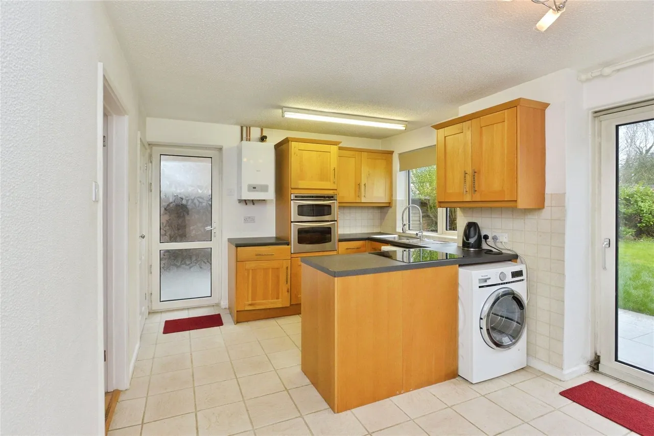 Pentlands, Fullers Slade, Milton Keynes, Buckinghamshire, MK11, photo 6