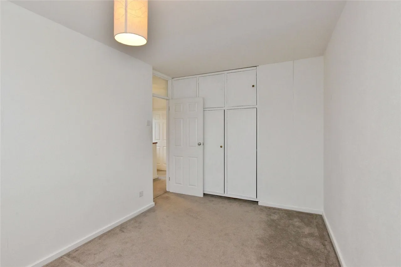 Pentlands, Fullers Slade, Milton Keynes, Buckinghamshire, MK11, photo 11
