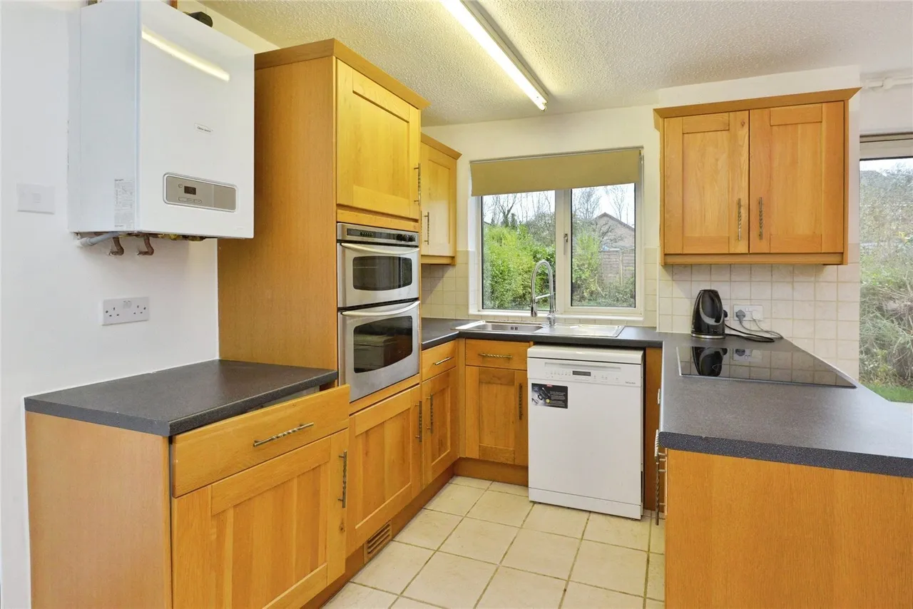Pentlands, Fullers Slade, Milton Keynes, Buckinghamshire, MK11, photo 5