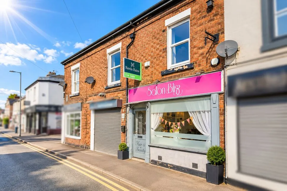 1 bed flat for sale — High Street, Saltney, Flintshire, CH4