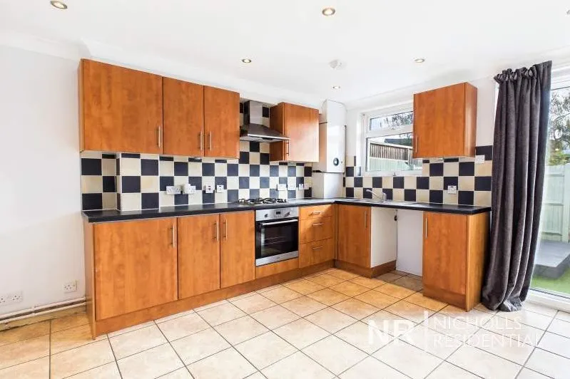 Gainsborough Road, Epsom, KT19, photo 6