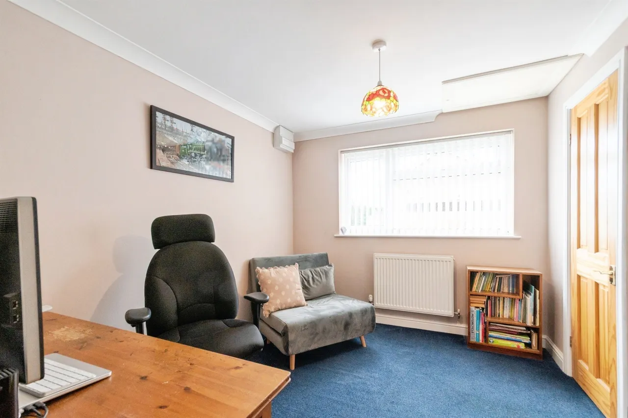 Ebbw Road, Caldicot, NP26, photo 19