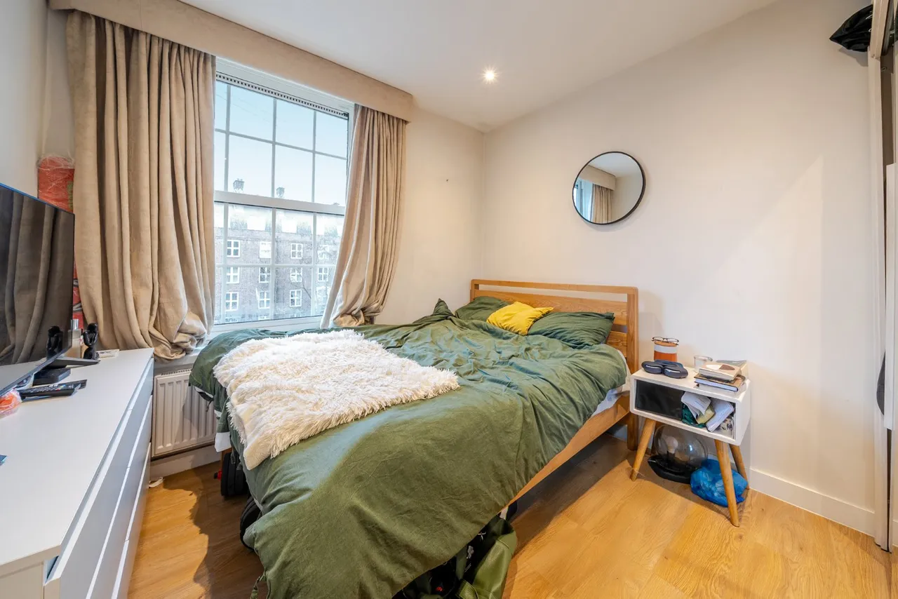 Wandsworth Road, Wandsworth, London, SW8, photo 3