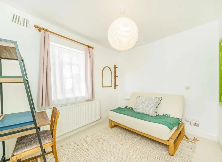 Tudor Road, Hampton, TW12, photo 5