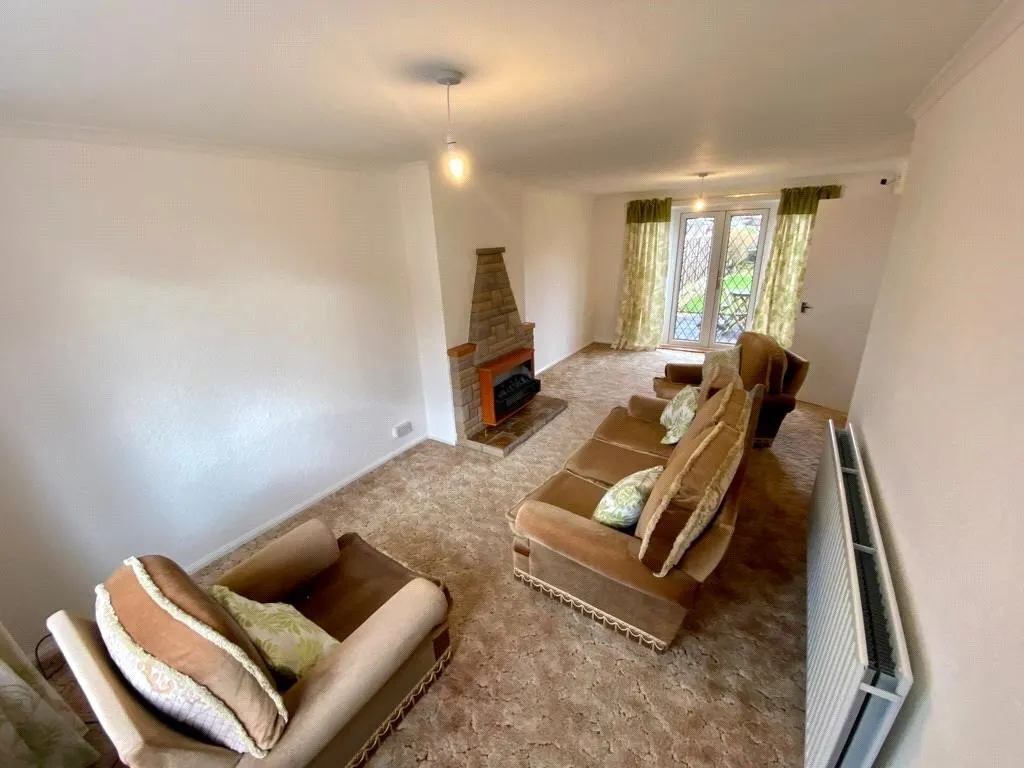 Manesty Crescent, Clifton, Nottingham, NG11, photo 5
