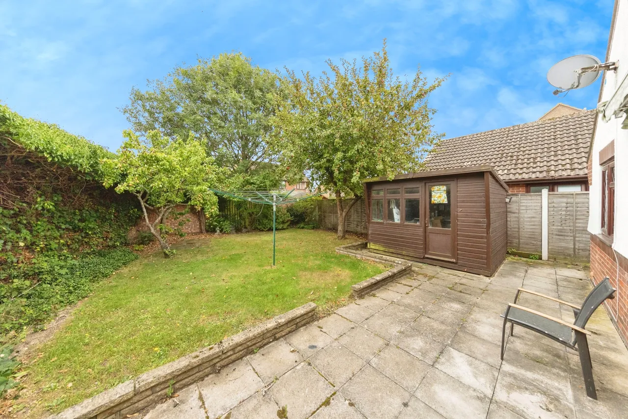 Capel Park, Frinton-On-Sea, CO13, photo 19