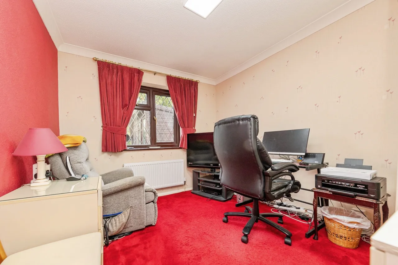 Capel Park, Frinton-On-Sea, CO13, photo 18