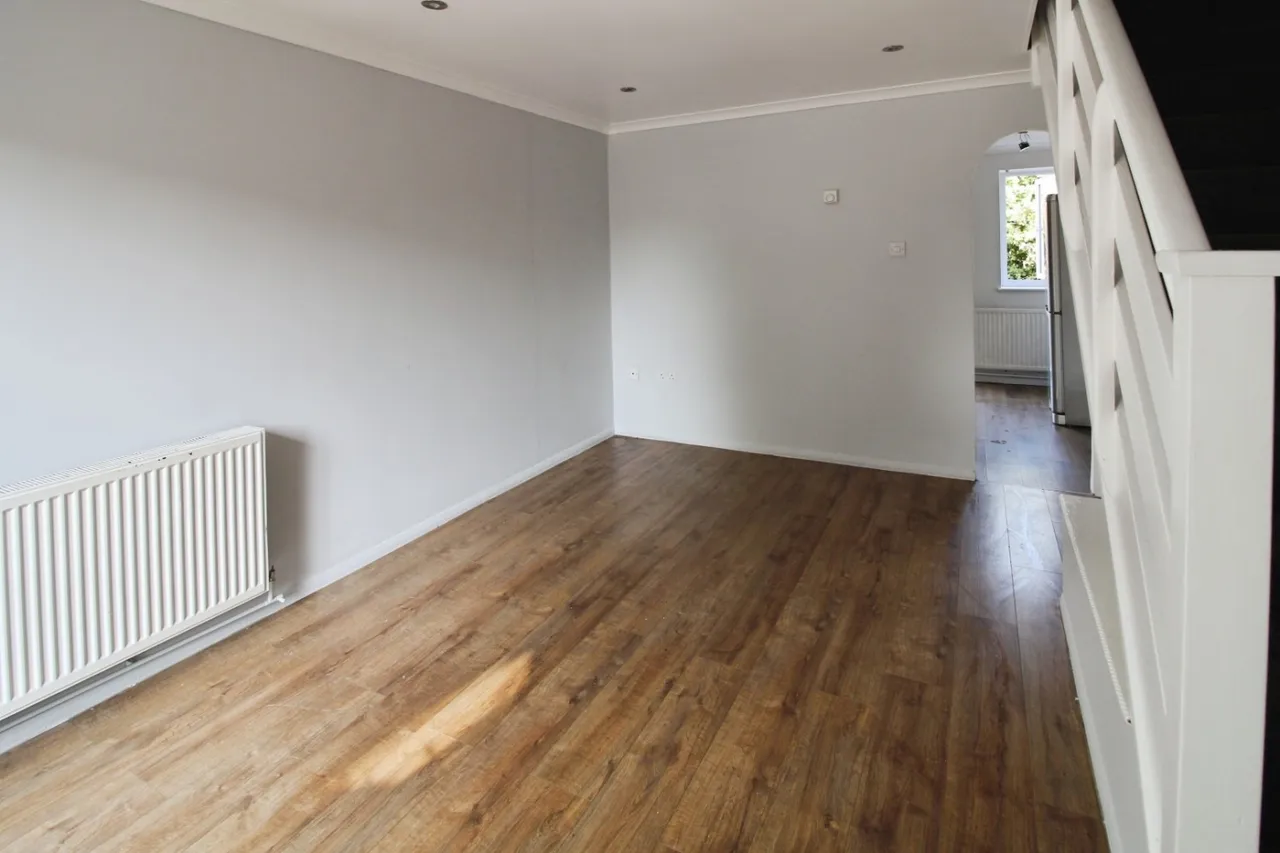 Courtland Grove, London, SE28, photo 17
