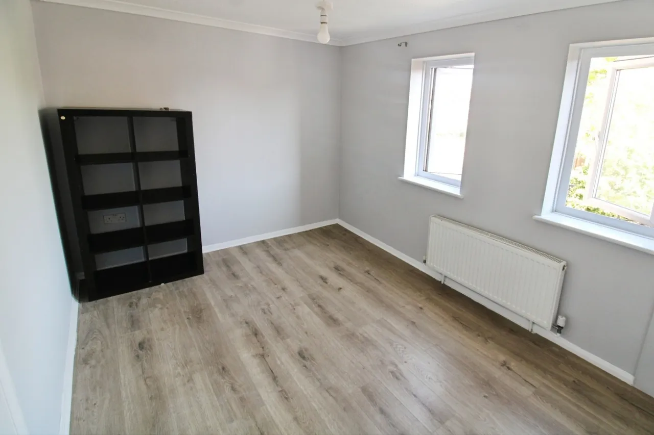 Courtland Grove, London, SE28, photo 4
