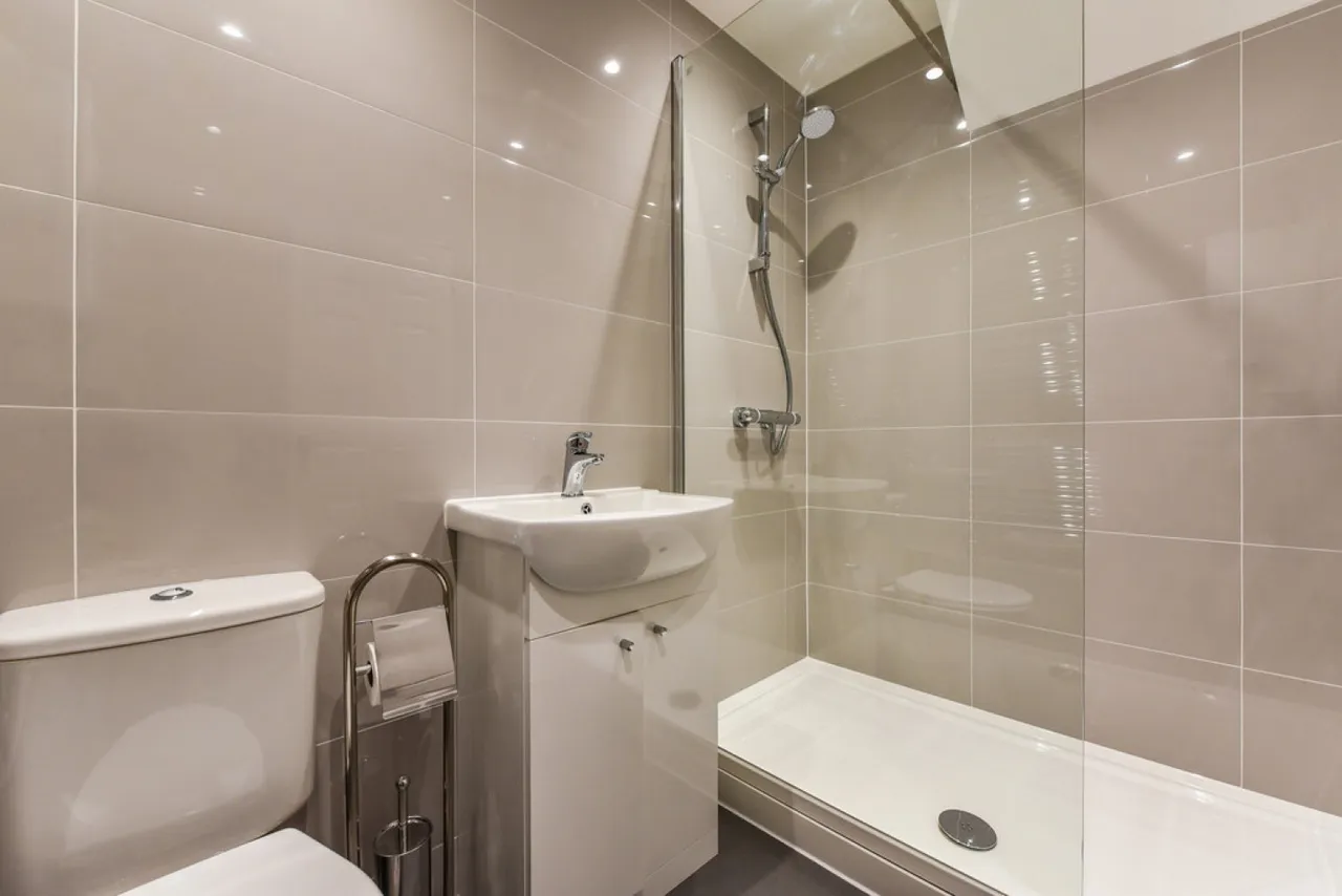 Imber Road, Winnall, SO23, photo 12