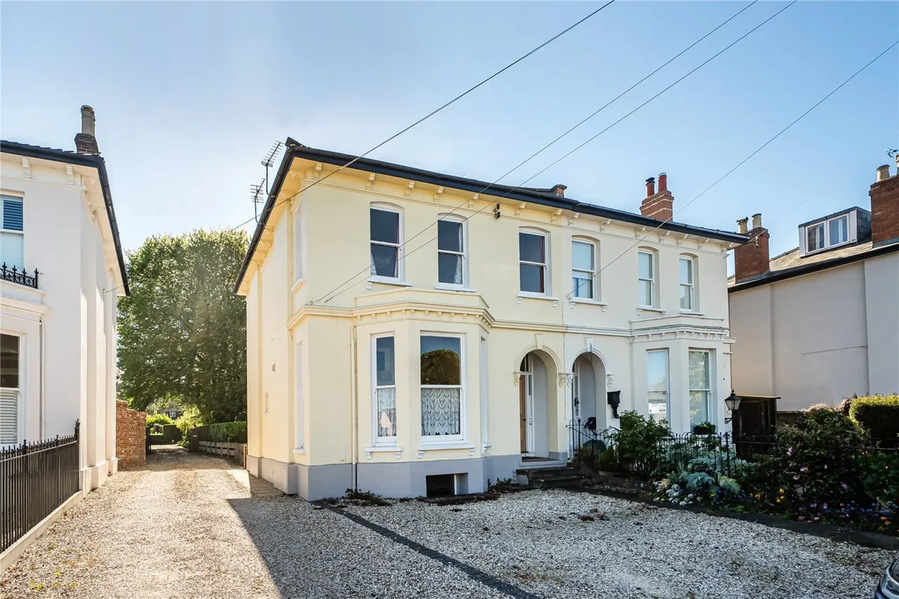 4 bed house for sale, Hales Road, Cheltenham, GL52