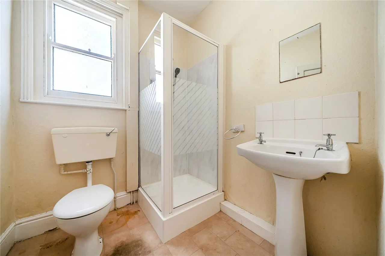 Hales Road, Cheltenham, GL52, photo 17