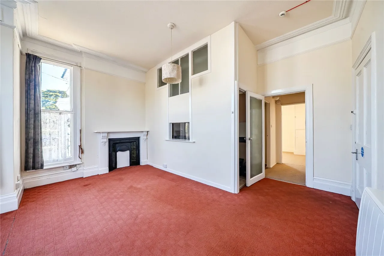 Hales Road, Cheltenham, GL52, photo 3