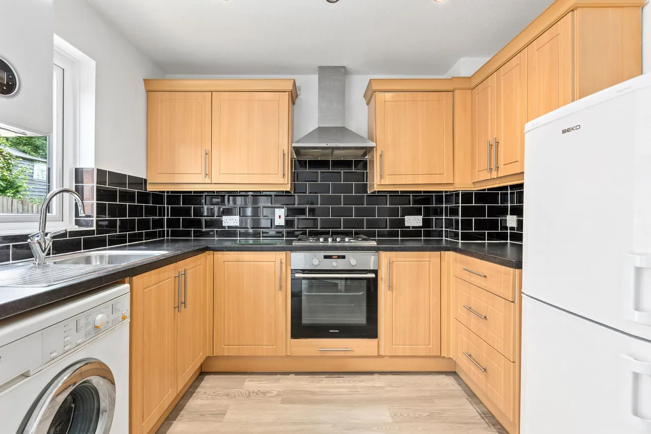 Tennyson Avenue, Biggleswade, SG18, photo 2