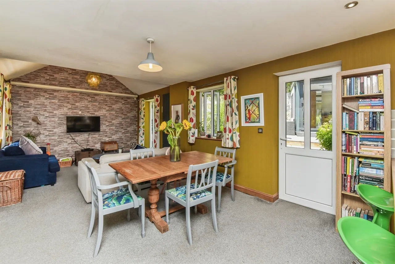 Rossiters Road, Frome, BA11, photo 13