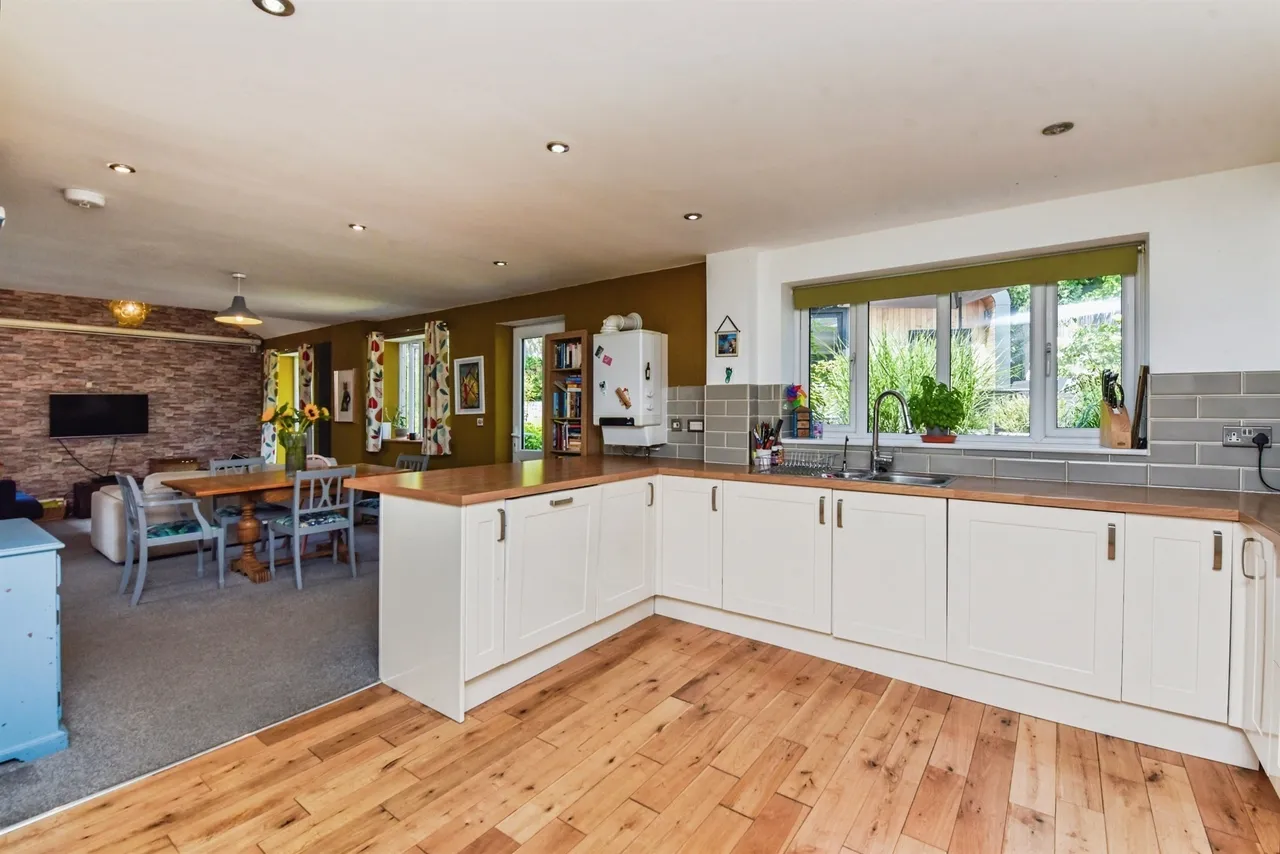 Rossiters Road, Frome, BA11, photo 5