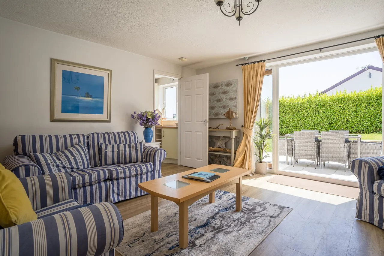 73, Cae du Estate, Abersoch, Pwllheli, Gwynedd, LL53 7DJ, photo 3