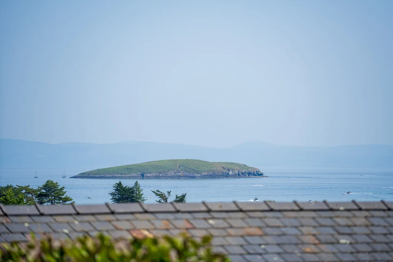 73, Cae du Estate, Abersoch, Pwllheli, Gwynedd, LL53 7DJ, photo 6
