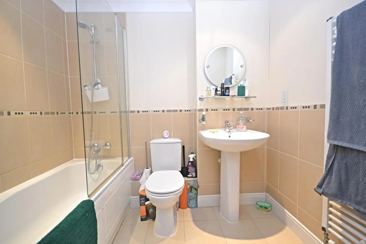 Albion Way, Horsham, RH12, photo 6