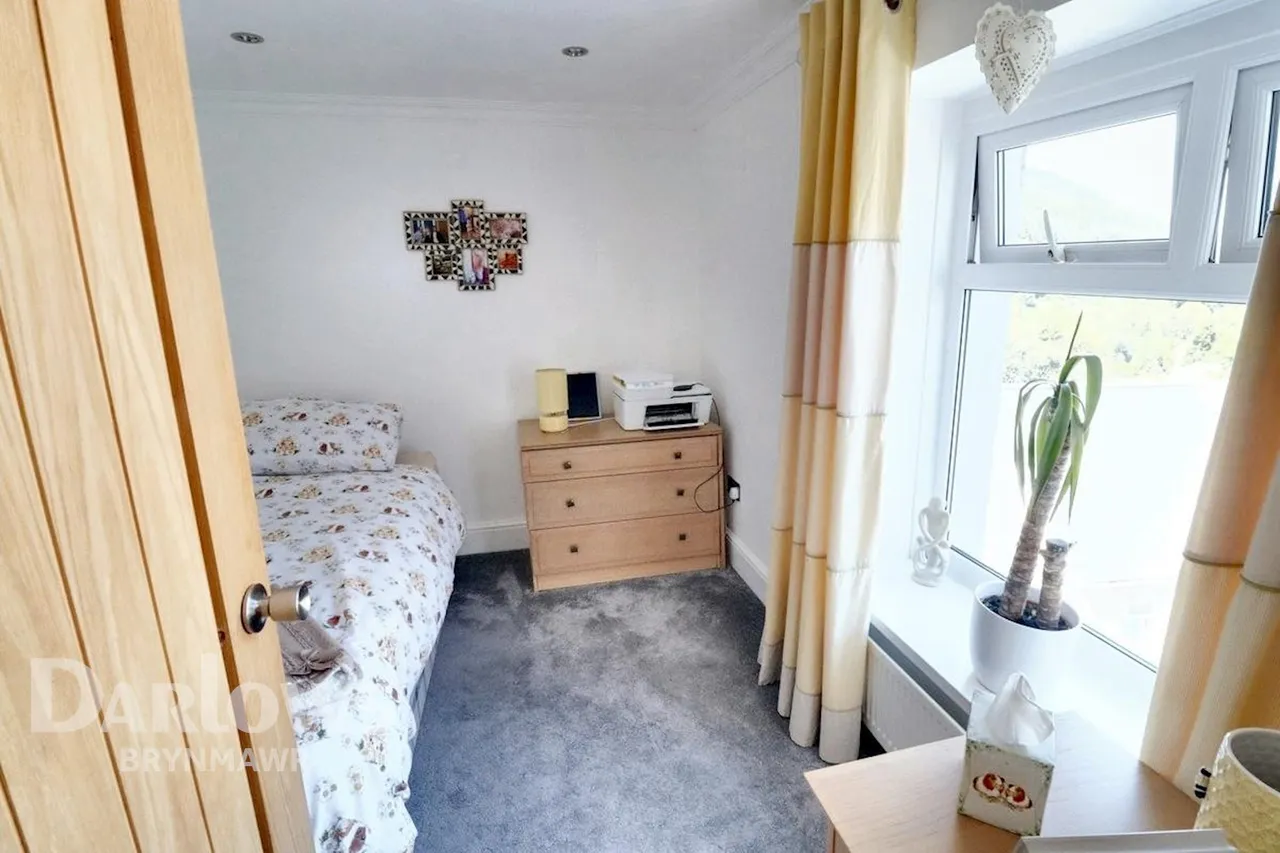 Hafod Fan Road, Abertillery, photo 16