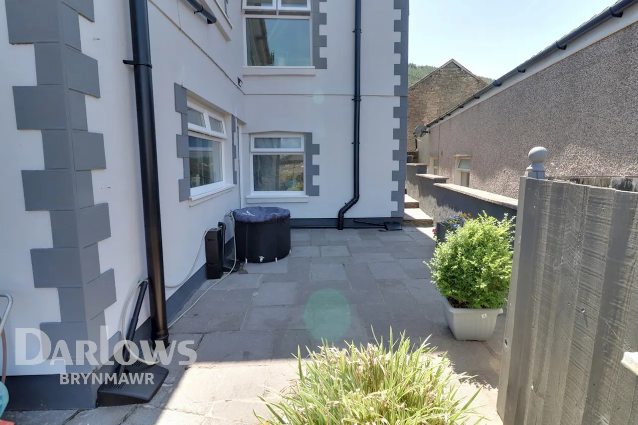 Hafod Fan Road, Abertillery, photo 23