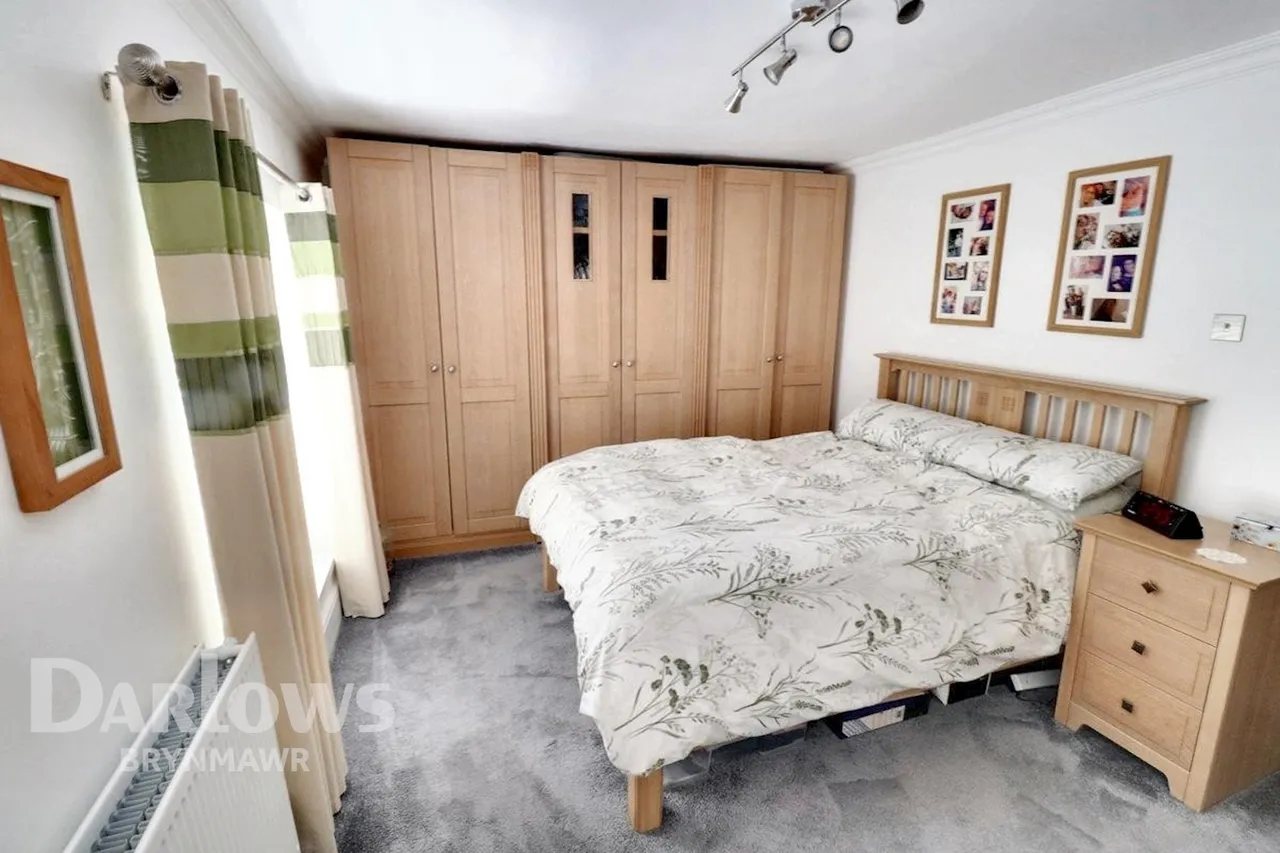 Hafod Fan Road, Abertillery, photo 15