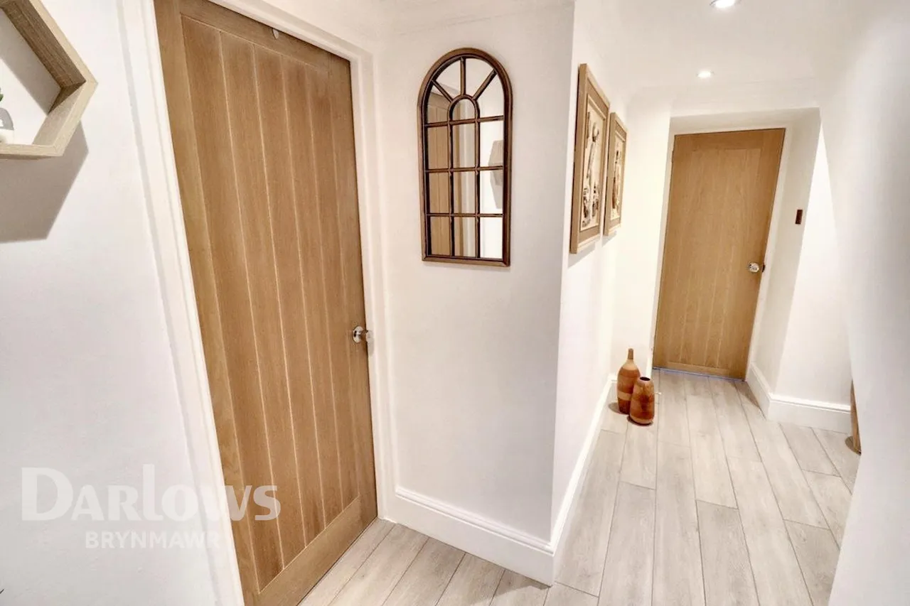 Hafod Fan Road, Abertillery, photo 7