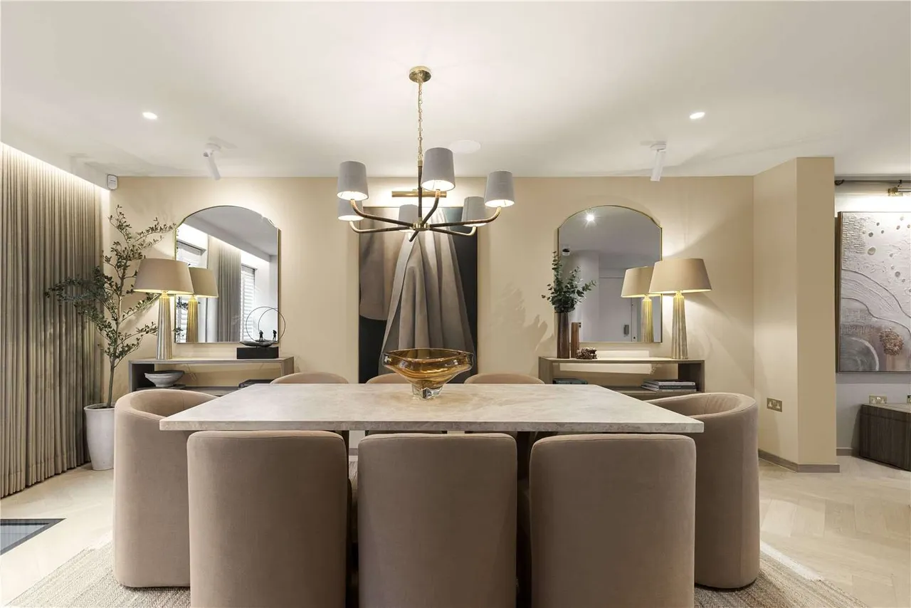 Cadogan Street, Chelsea, London, SW3 2PP, photo 2